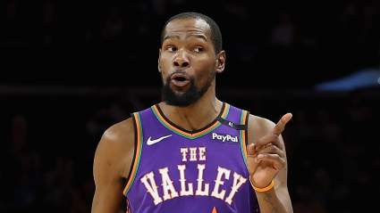 Suns Star Kevin Durant Has 6 Trade Suitors: Report