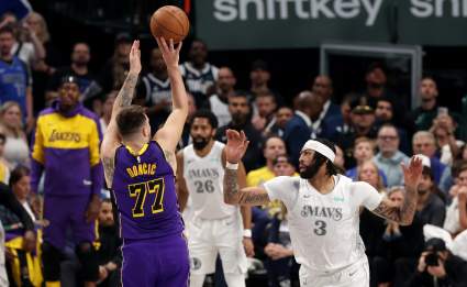 Lakers, Mavericks Line Up Showdown in Sin City: Report